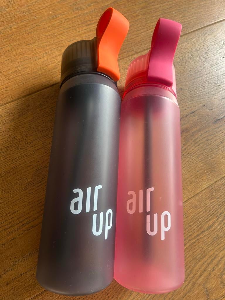 Air Up drinkflessen (2 stuks) - Grijs en Roze, Sport en Fitness, Bidons, Ophalen of Verzenden, Zo goed als nieuw