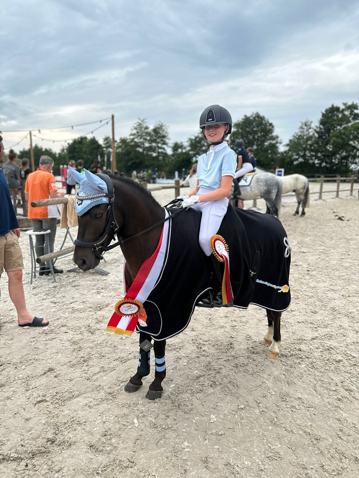 Kampioens kinder B spring pony, Dieren en Toebehoren, Pony's, Gechipt, Ruin, Springpony, L