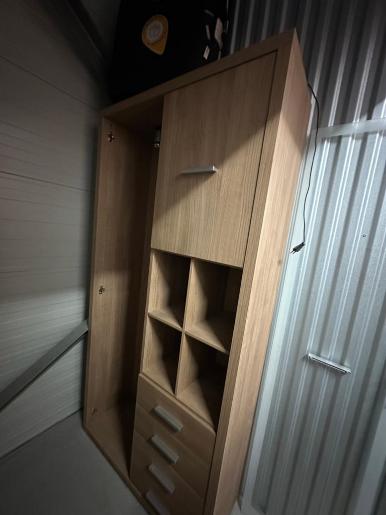 Kast met vitrine, lades en verlichting, Ophalen, Gebruikt