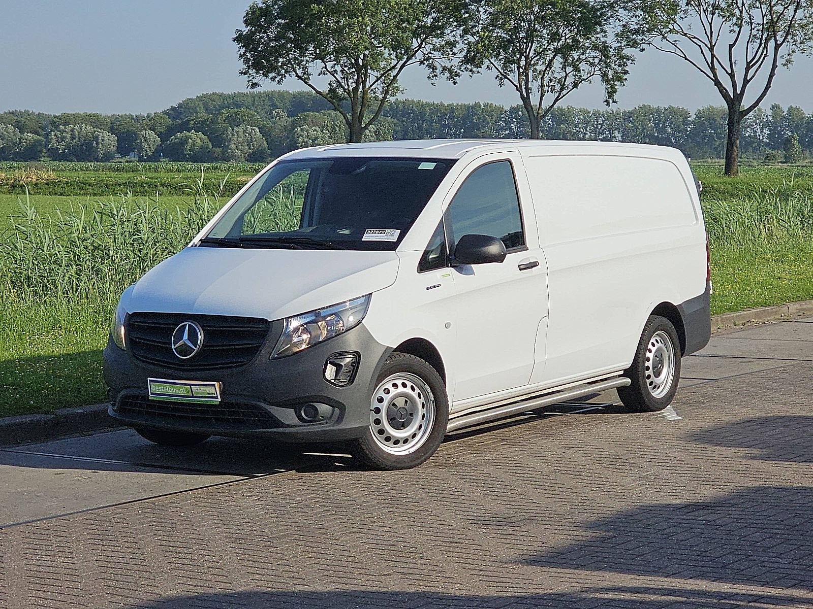 MERCEDES-BENZ EVITO ac carplay 66kwh, Auto's, Bestelauto's, Gebruikt, 2255 kg, 116 pk, Wit