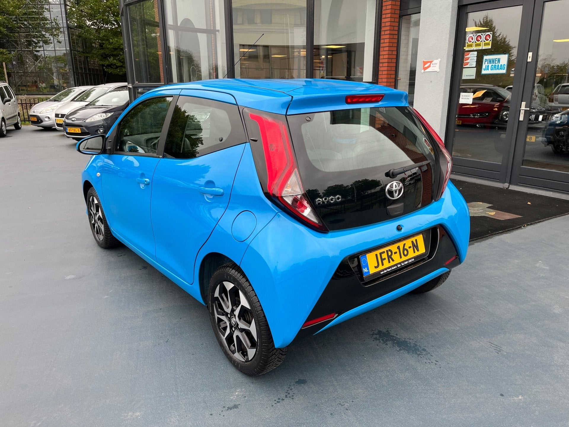 Toyota Aygo 1.0 VVT-i x-joy LMV AIRCO AUTOMAAT, Auto's, Gebruikt, Euro 6, Bedrijf, 19 km/l