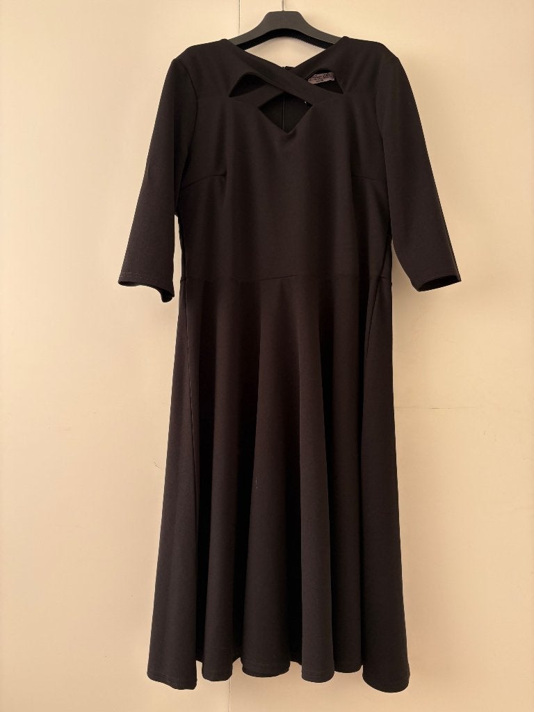 Leah swing jurk in zwart XL, Verzenden, Zwart, Maat 42/44 (L), Gedragen