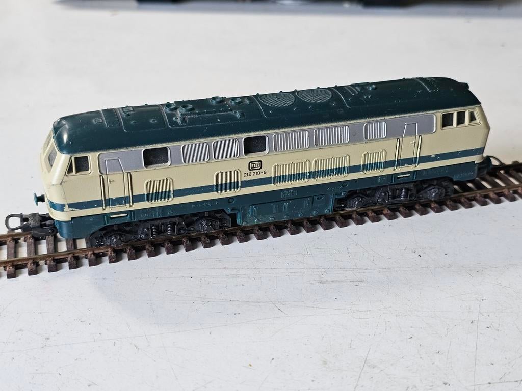 Modeltrein Ho lima V-218 diesel locomotief, Gebruikt, Ophalen of Verzenden, Lima, Gelijkstroom