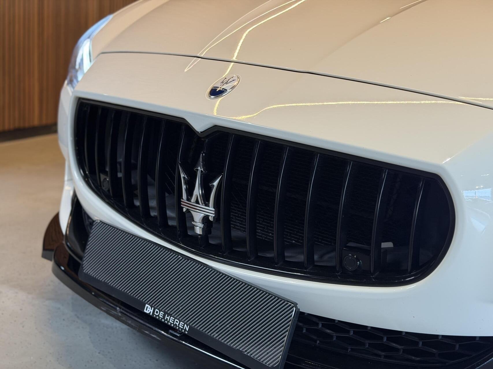 Foto 11 van Maserati Quattroporte 3.8 GTS V8|Pano|Vossen|Maxton|B&W|22"