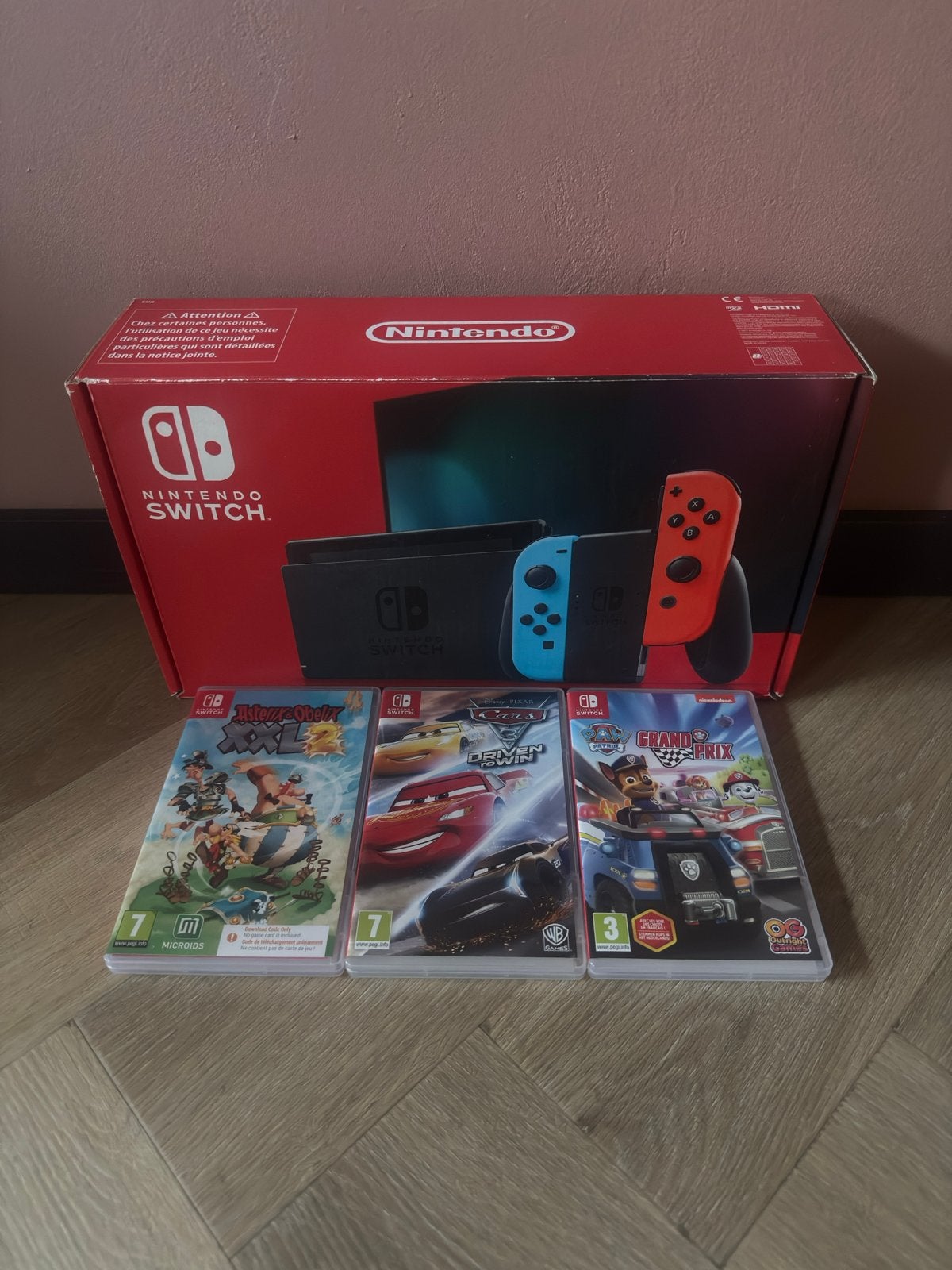 Nintendo Switch V2 complete set, nieuwe Joy Cons en spellen, Switch 2019 Upgrade, Met games, Met 2 controllers, Ophalen of Verzenden
