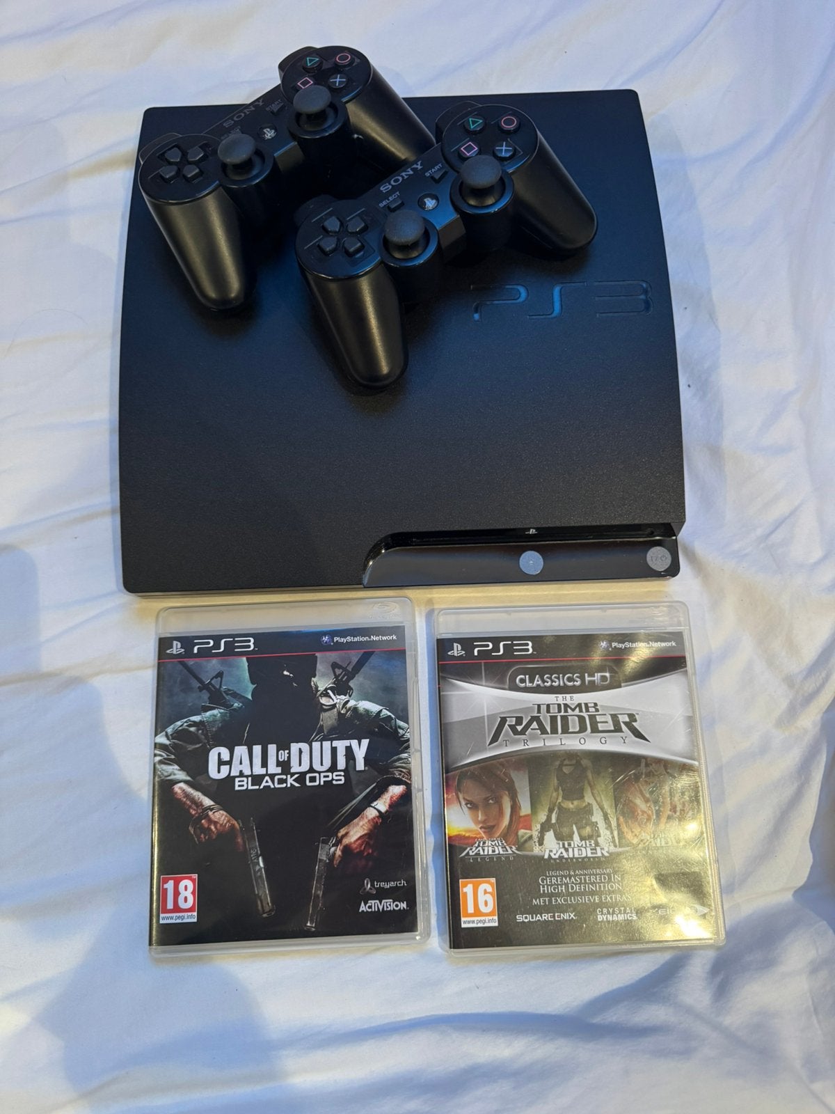 Playstation 3 slim cech 2504-B, Spelcomputers en Games, Ophalen, Zo goed als nieuw, Met 2 controllers, Slim