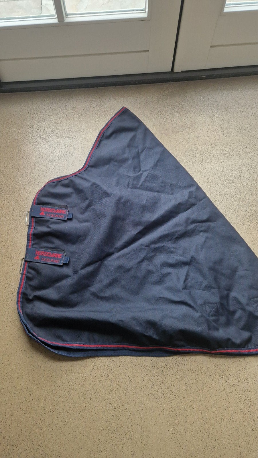 Amigo ongevoerde waterdicht hals maat XL blauw rood, Dieren en Toebehoren, 0 g, Halsdeken, Extra Full (XL), Ophalen of Verzenden
