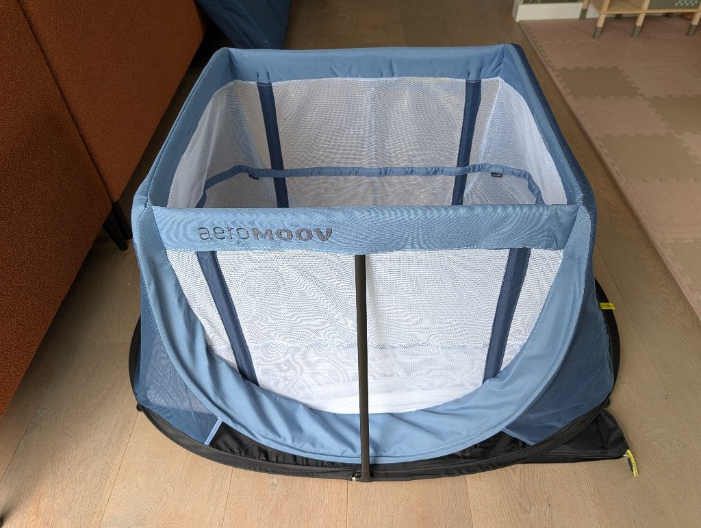 Aeromoov Reisbedje - Instant reisbed - Licht en Compact, Kinderen en Baby's, Ophalen, Zo goed als nieuw, Reisbedje