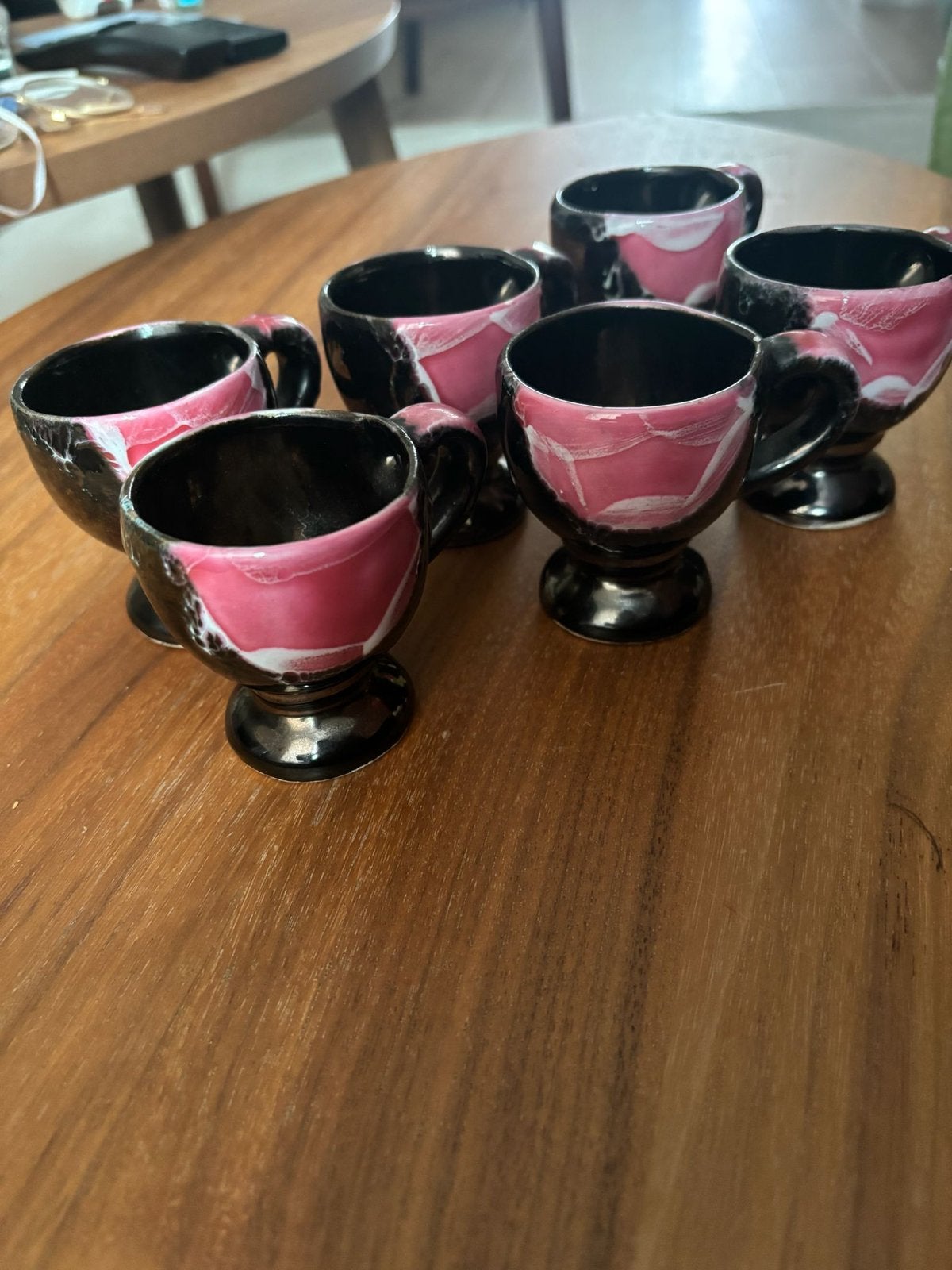 Vintage espressokopjes | Vallauris stijl | Roze, Huis en Inrichting, Keuken | Servies, Ophalen of Verzenden, Zo goed als nieuw