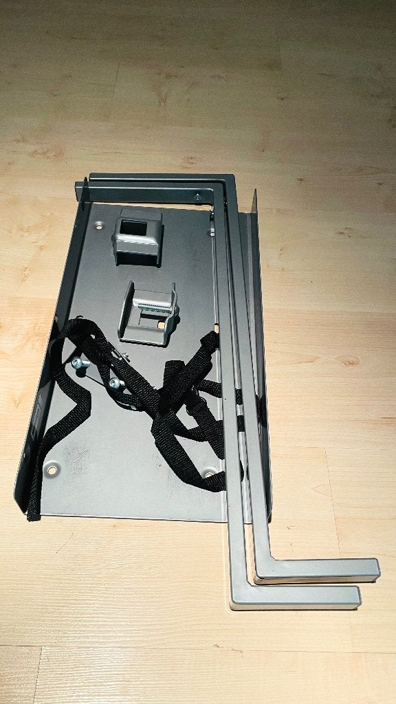 PC houder voor Ikea buro, Ophalen, Gebruikt