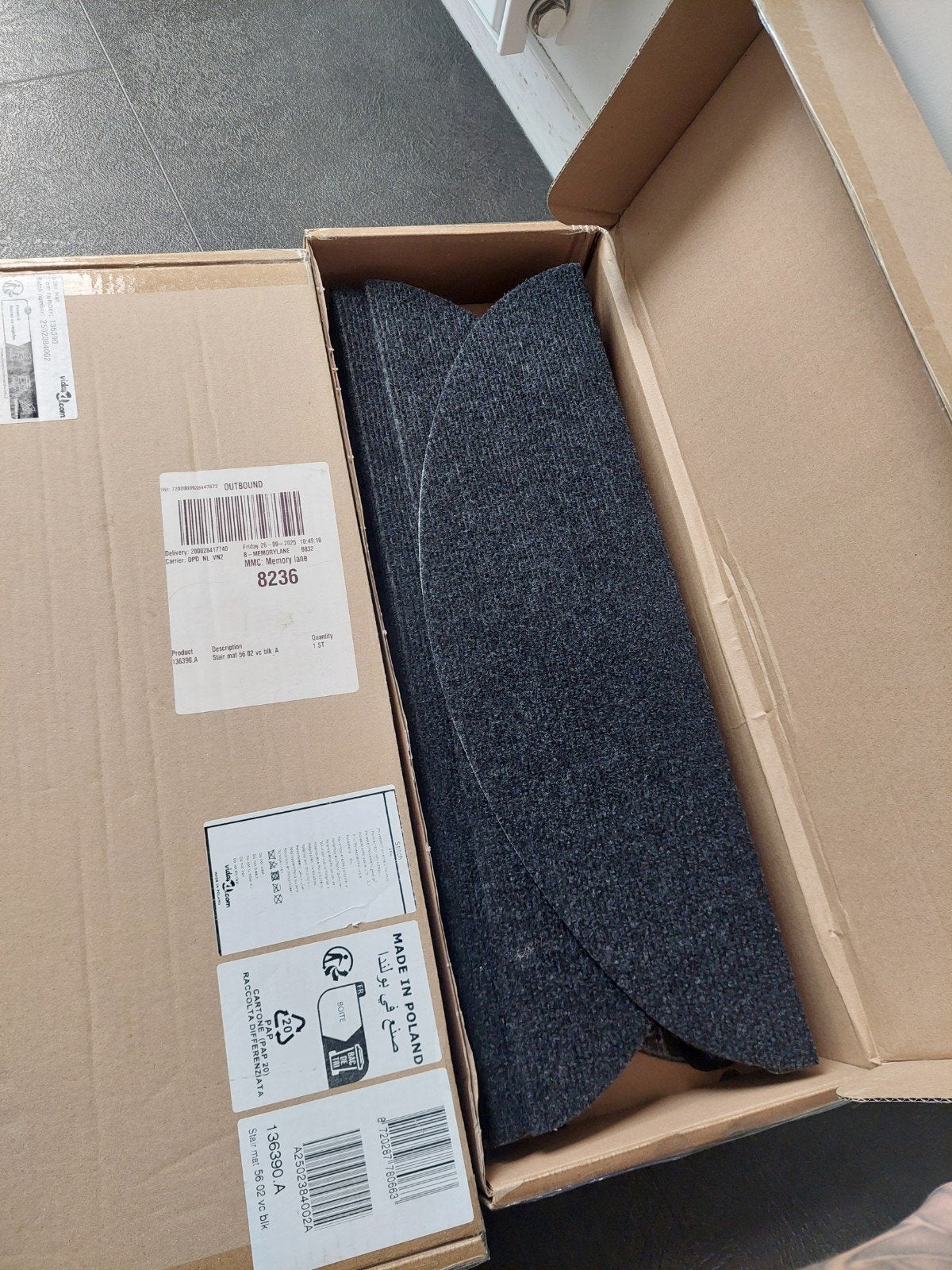 Gloednieuwe trapmatten - 30 stuks zwart, Ophalen of Verzenden, Nieuw, Zwart, Overige vormen