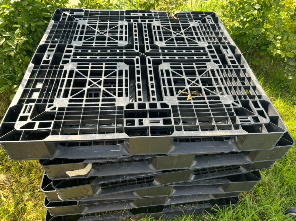 Plastic pallets voor ondervloer, Ophalen of Verzenden, Gebruikt