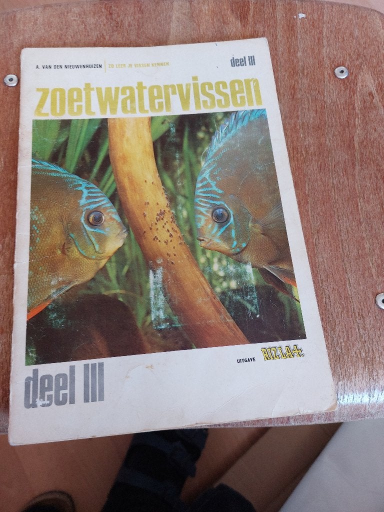 Zoetwatervissen Rizla deel 3, Boeken, Prentenboeken en Plaatjesalbums, Ophalen of Verzenden