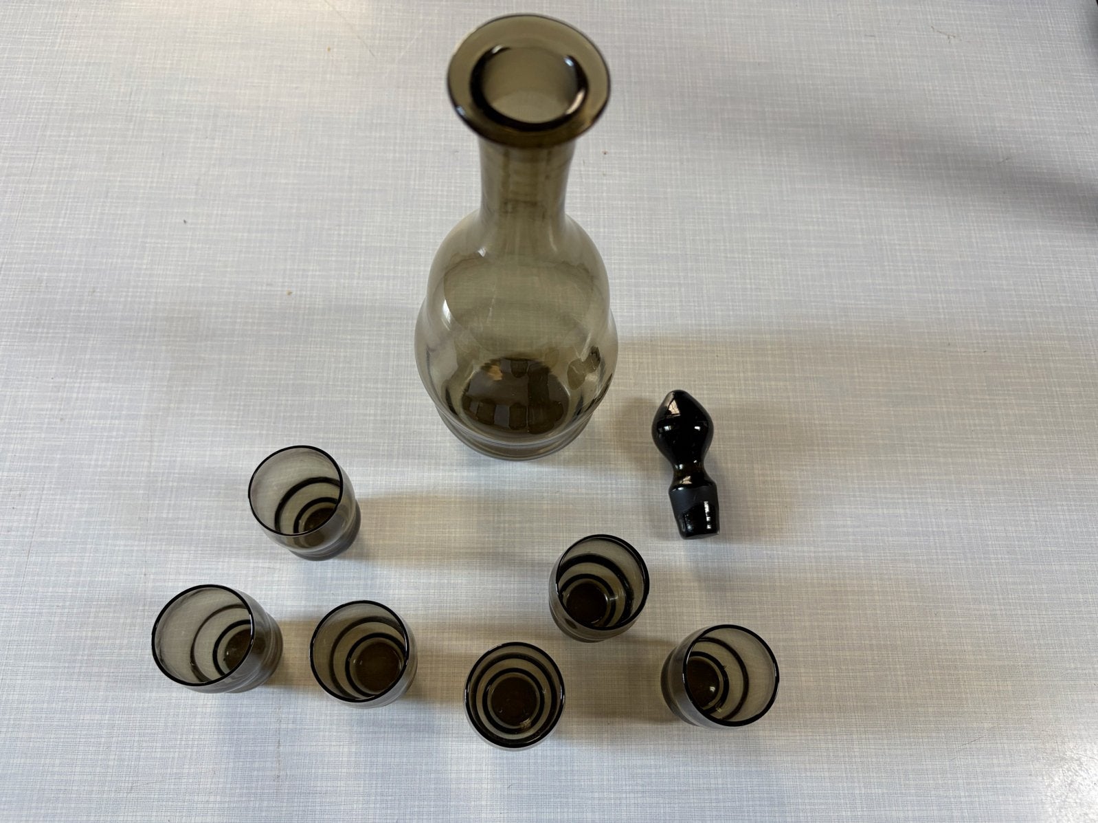 Vintage karaf met 6 borrelglaasjes - Rookglas, Antiek en Kunst, Ophalen of Verzenden