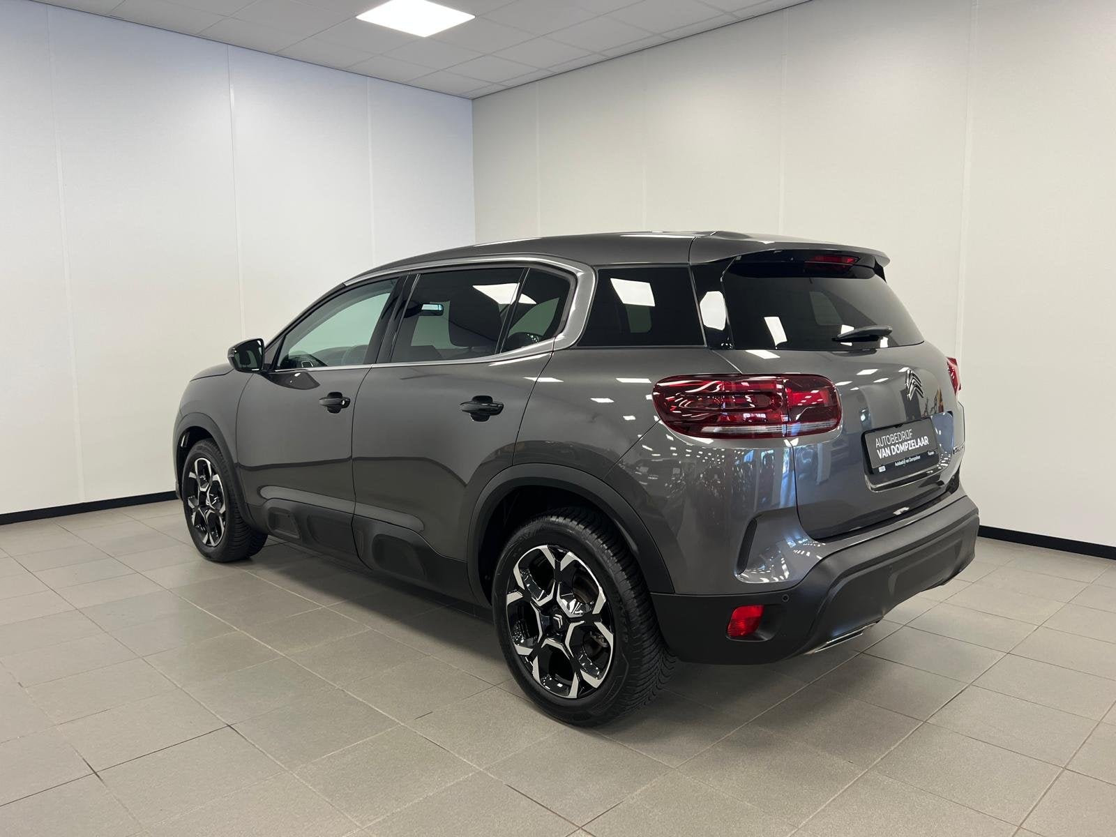 Citroën C5 Aircross 1.2 HYBRID 145PK AUTOMAAT PLUS UITV / N, Auto's, Citroën, 1199 cc, C5 Aircross, Leder en Stof, Bedrijf