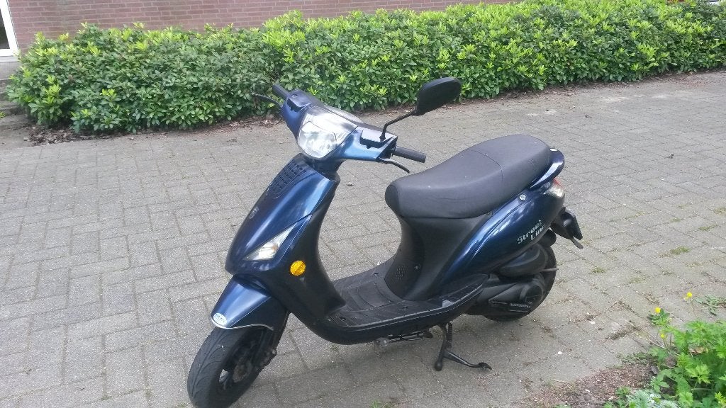 piaggio zip senso 2022, geel kenteken, inruil mogelijk, Fietsen en Brommers, Zip, Ophalen of Verzenden, Zo goed als nieuw, Benzine