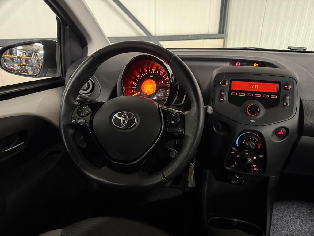 Toyota Aygo 1.0 VVT-i | X-Play 5-Drs | Airco, Auto's, Voorwielaandrijving, Gebruikt, Euro 6, Start-stop-systeem