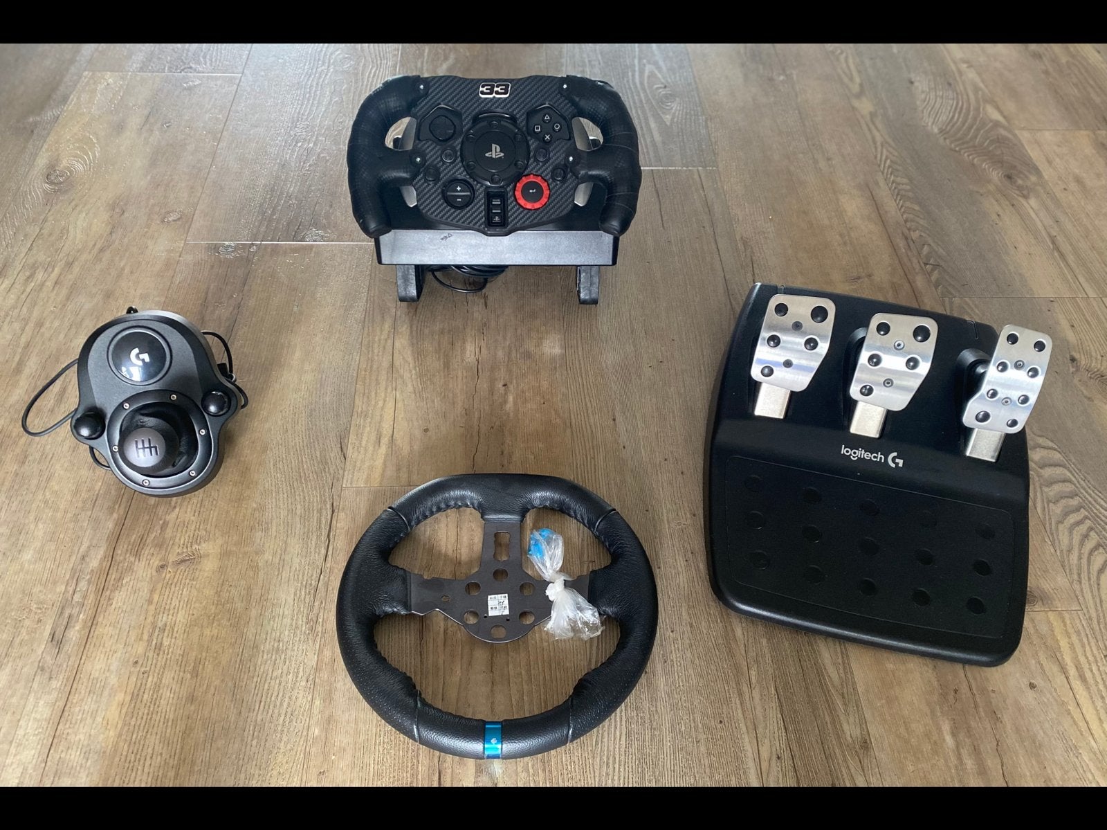 Logitech G29 race stuur + pedalen + schakelpook, Ophalen of Verzenden, Zo goed als nieuw, Stuur of Pedalen, PlayStation 4
