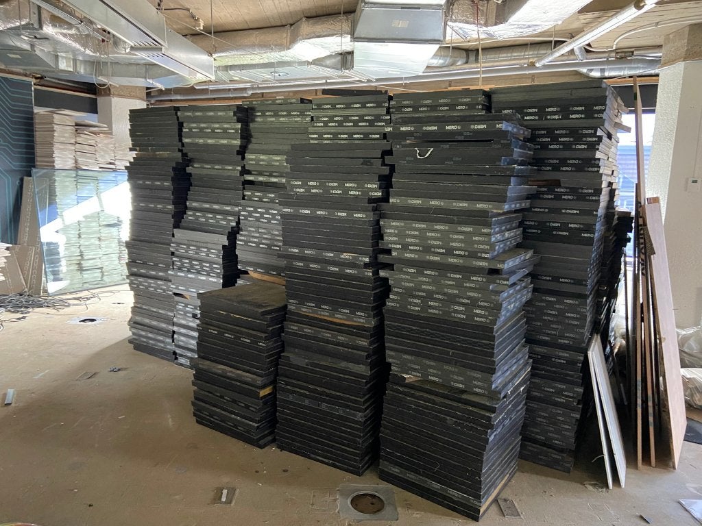 Computervloer 60x60 systeemvloer stelpoten, Ophalen, 30 cm of meer, Gebruikt, 50 tot 150 cm