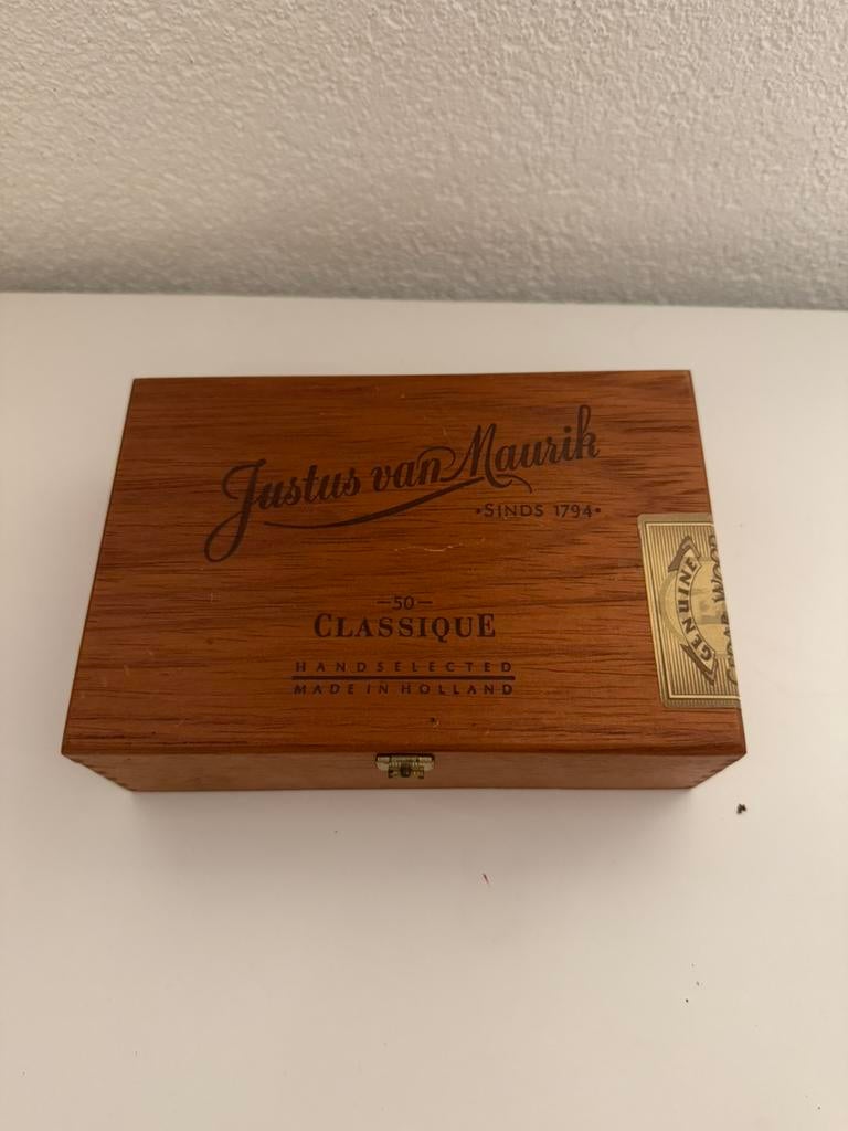 Doosje Justus van Maurik verzamelitem, Verzamelen, Ophalen of Verzenden, Zo goed als nieuw, Tabaksdoos of Verpakking