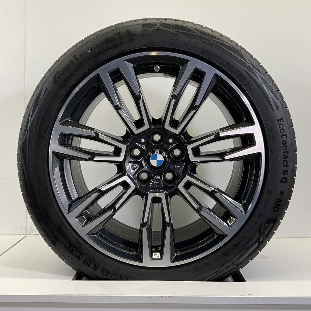 BMW 5 SERIE G60 I5 G60 SET VELGEN + ZOMERBANDEN 19 INCH ORIG, 19 inch, -, -, Banden en Velgen