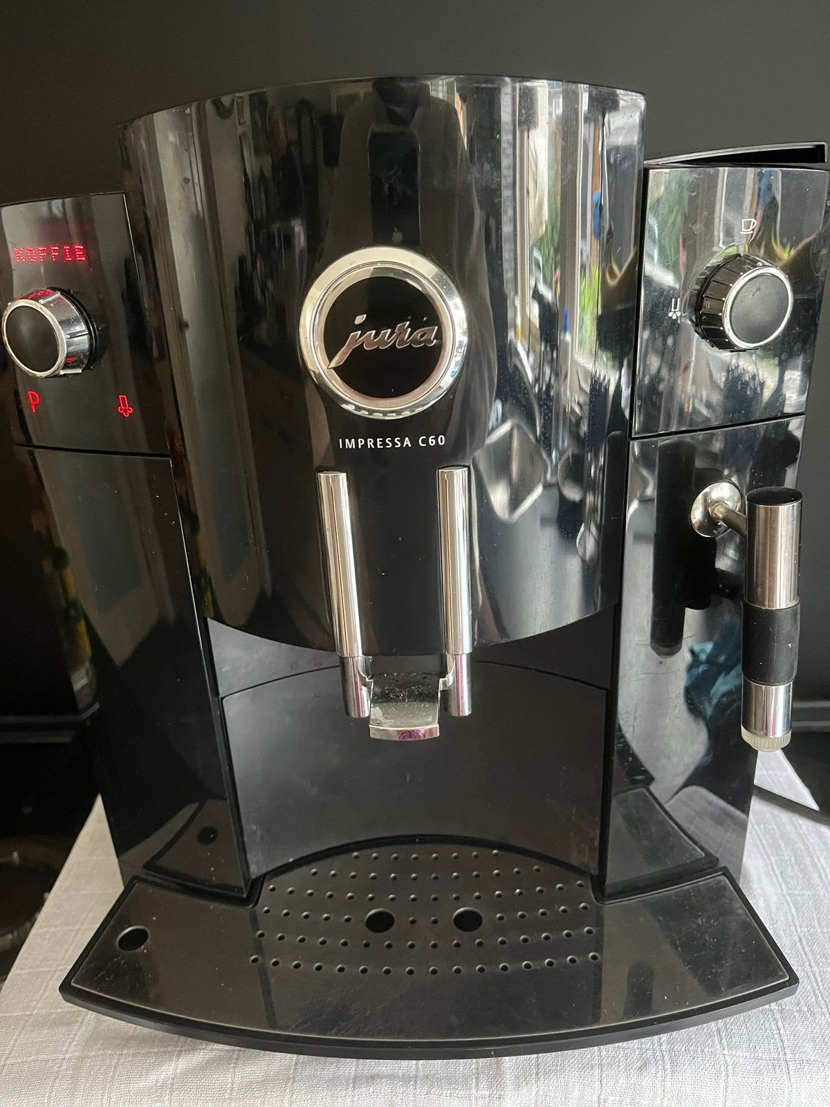 Foto 5 van Jura Impressa C60 Koffiemachine met Melkfunctie