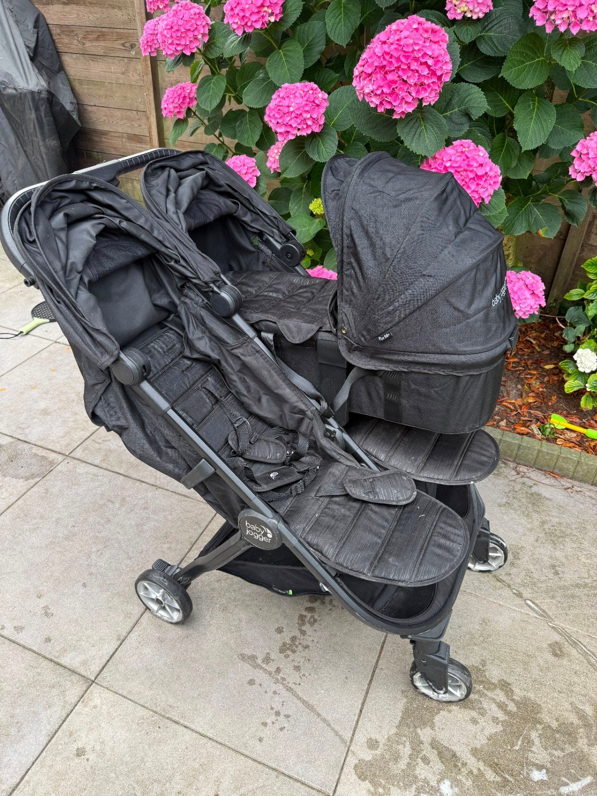 Baby Jogger City Tour 2 Dubbele Buggy met Reiswieg, Kinderen en Baby's, Kinderwagens en Combinaties, Ophalen, Zo goed als nieuw
