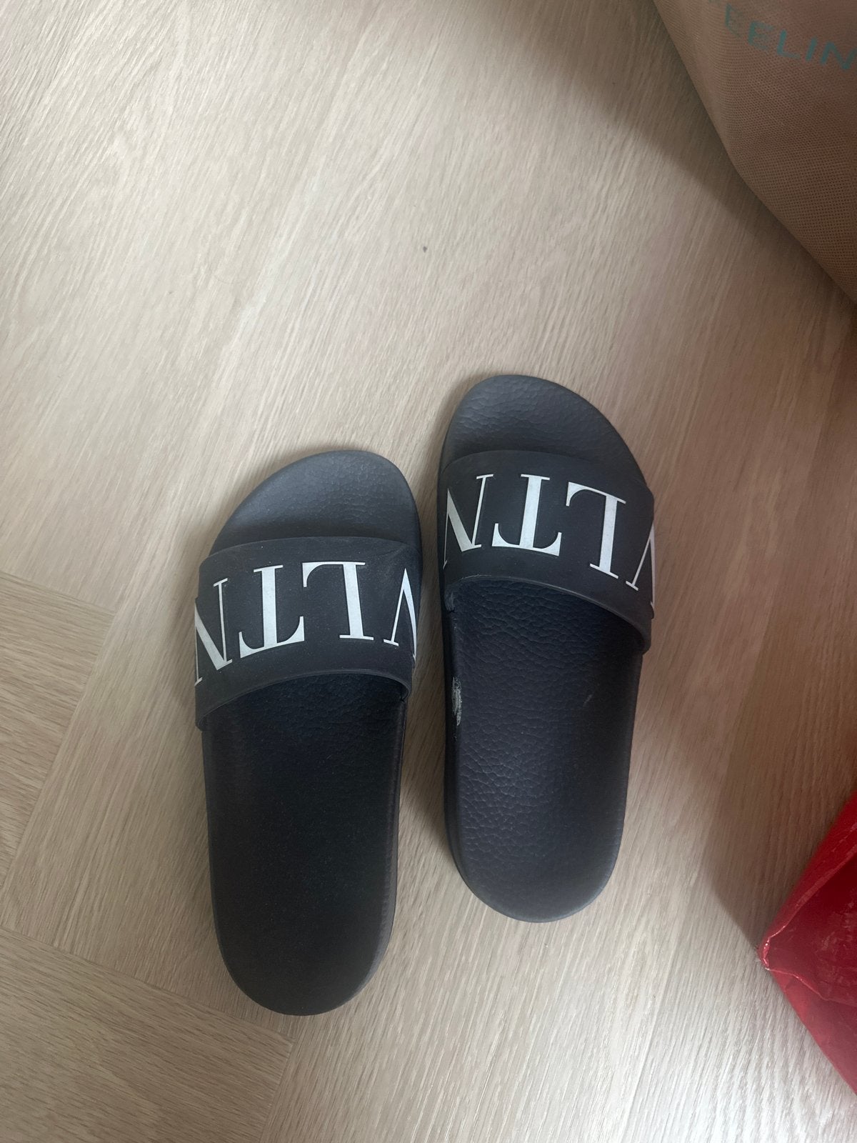 Valentino VLTN Slippers - Zwart, Ophalen, Zo goed als nieuw, Zwart, Slippers