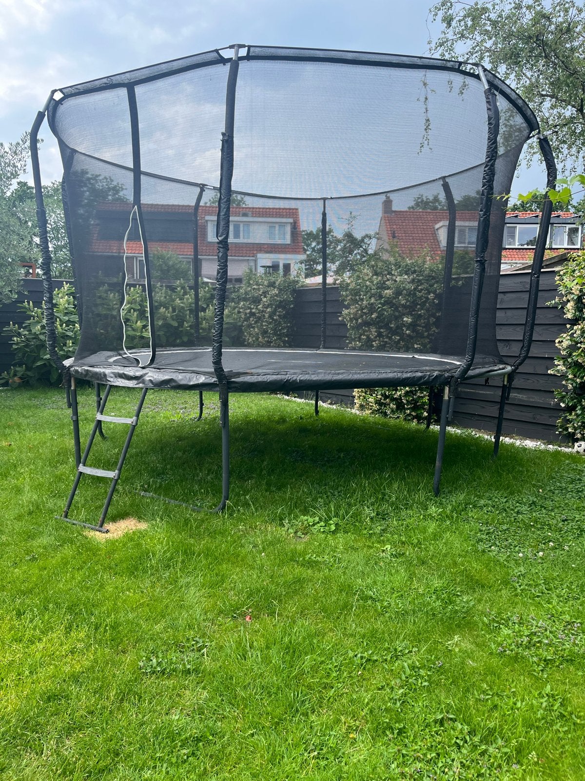 Virtufit Trampoline 366cm met veiligheidsnet (rits defect), Ophalen, Gebruikt