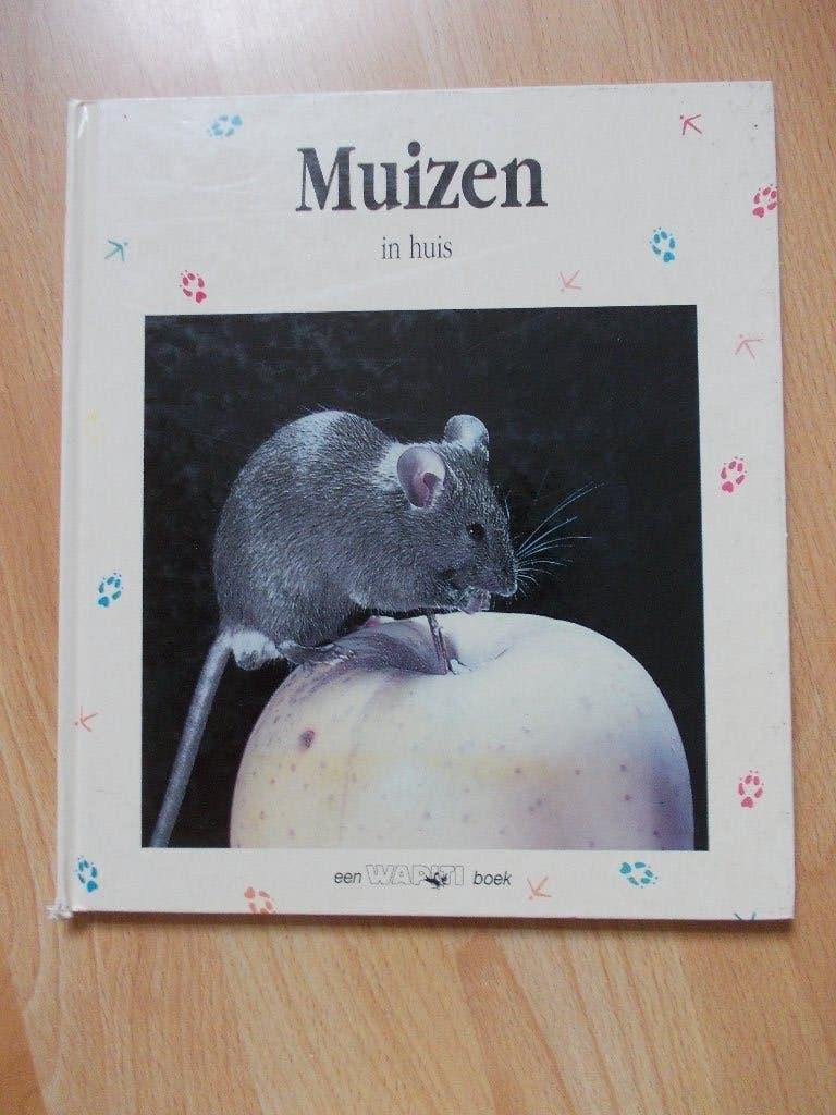 Wapiti boek over muizen met heel veel foto's., Boeken, Ophalen, Gelezen, Non-fictie
