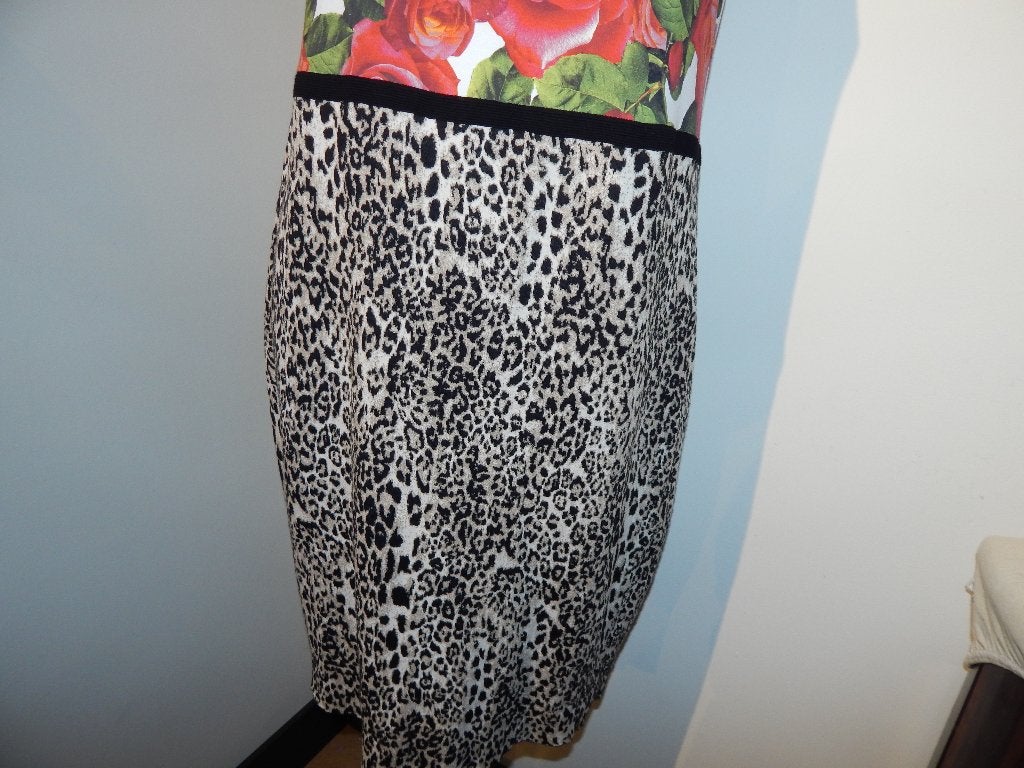 Marccain aparte jurk lijfje in rozen print gebreide rok N6, Kleding | Dames, Maat 42/44 (L), Gedragen, Marccain, Onder de knie