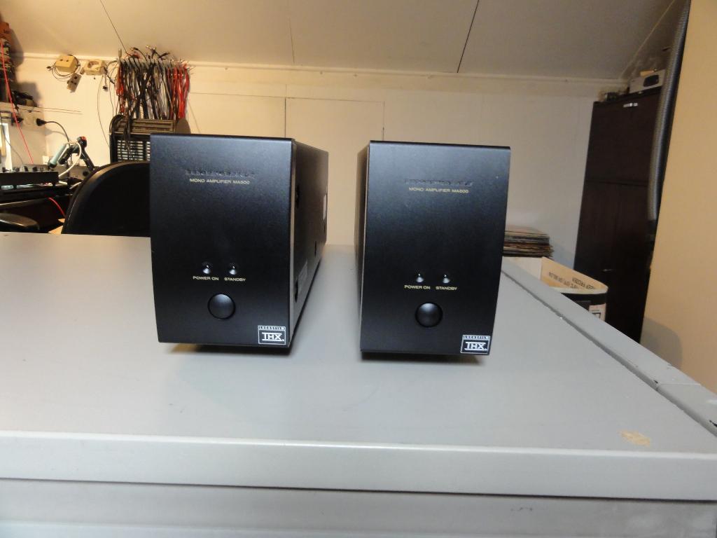 2x Marantz Monoblok Power Amplifier model no 74MA500/01B, Zo goed als nieuw, 120 watt of meer, Stereo, Ophalen