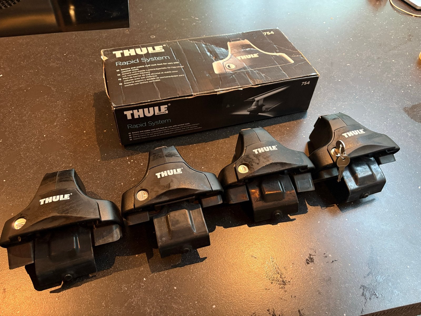 Thule voetenset 754, Auto diversen, Dakdragers, Ophalen of Verzenden