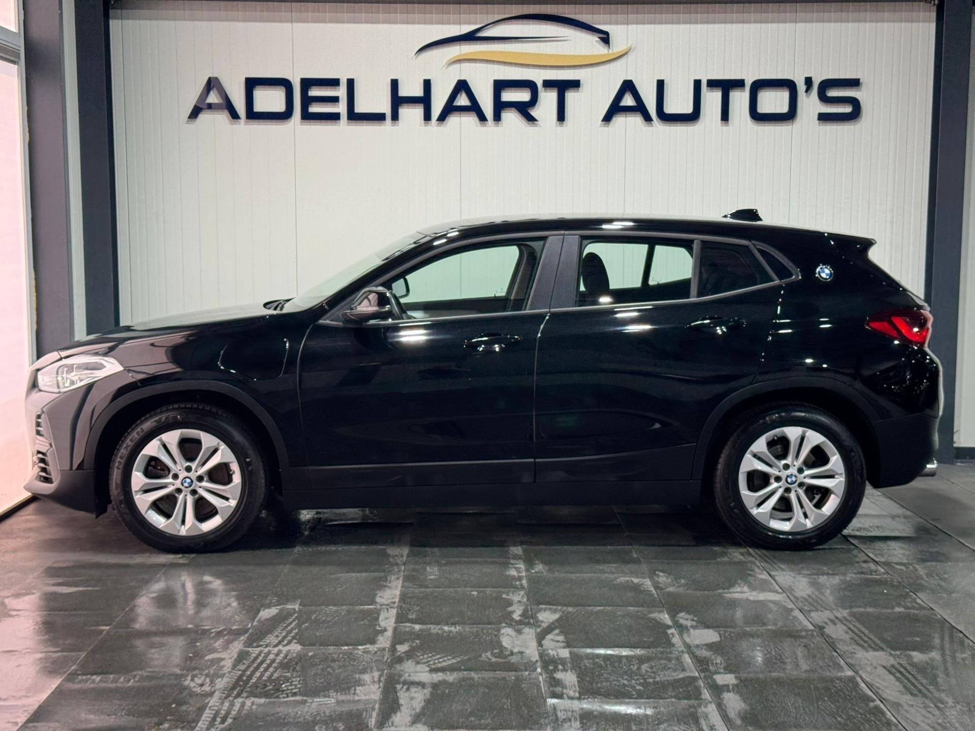 BMW X2 XDrive25e Executive Automaat / Navigatie full map / C, Auto's, BMW, X2, Gebruikt, Automatische klimaatregeling, Zwart