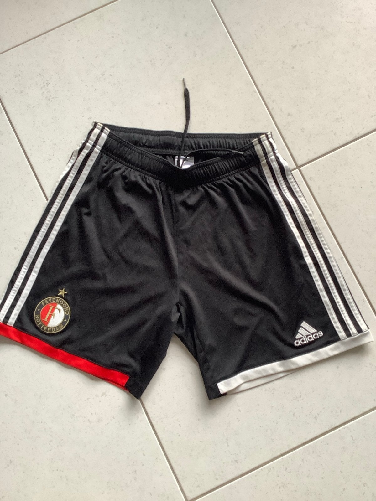 Adidas Feyenoord Voetbalbroekje Maat M, Kleding | Heren, Sportkleding, Maat 48/50 (M), Zwart, Ophalen of Verzenden, Voetbal