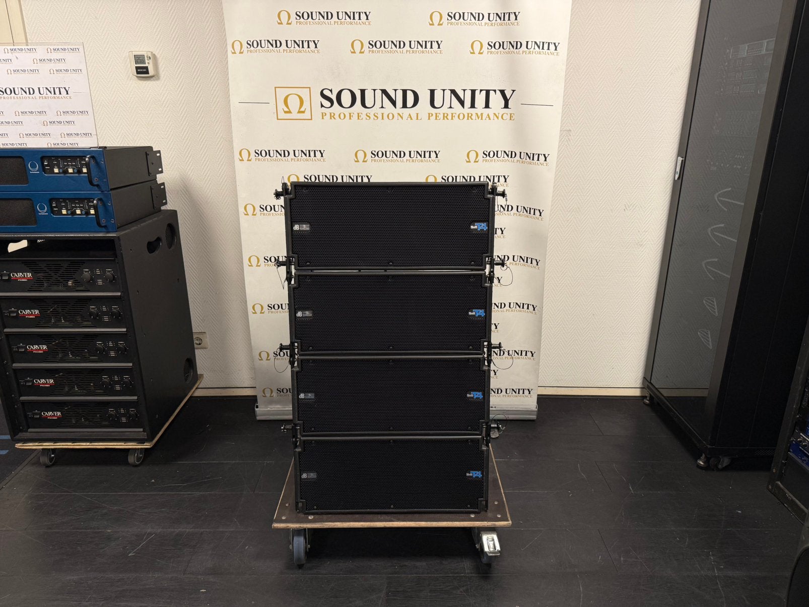 dB Technologies DVA T4 linearray, Ophalen, Zo goed als nieuw, Overige merken
