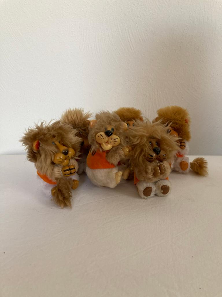 6 Mascotte Leeuwtjes voor het Nederlandse Voetbal Elftal, Ophalen of Verzenden, Zo goed als nieuw, Overige sporten, Beeldje of Poppetje