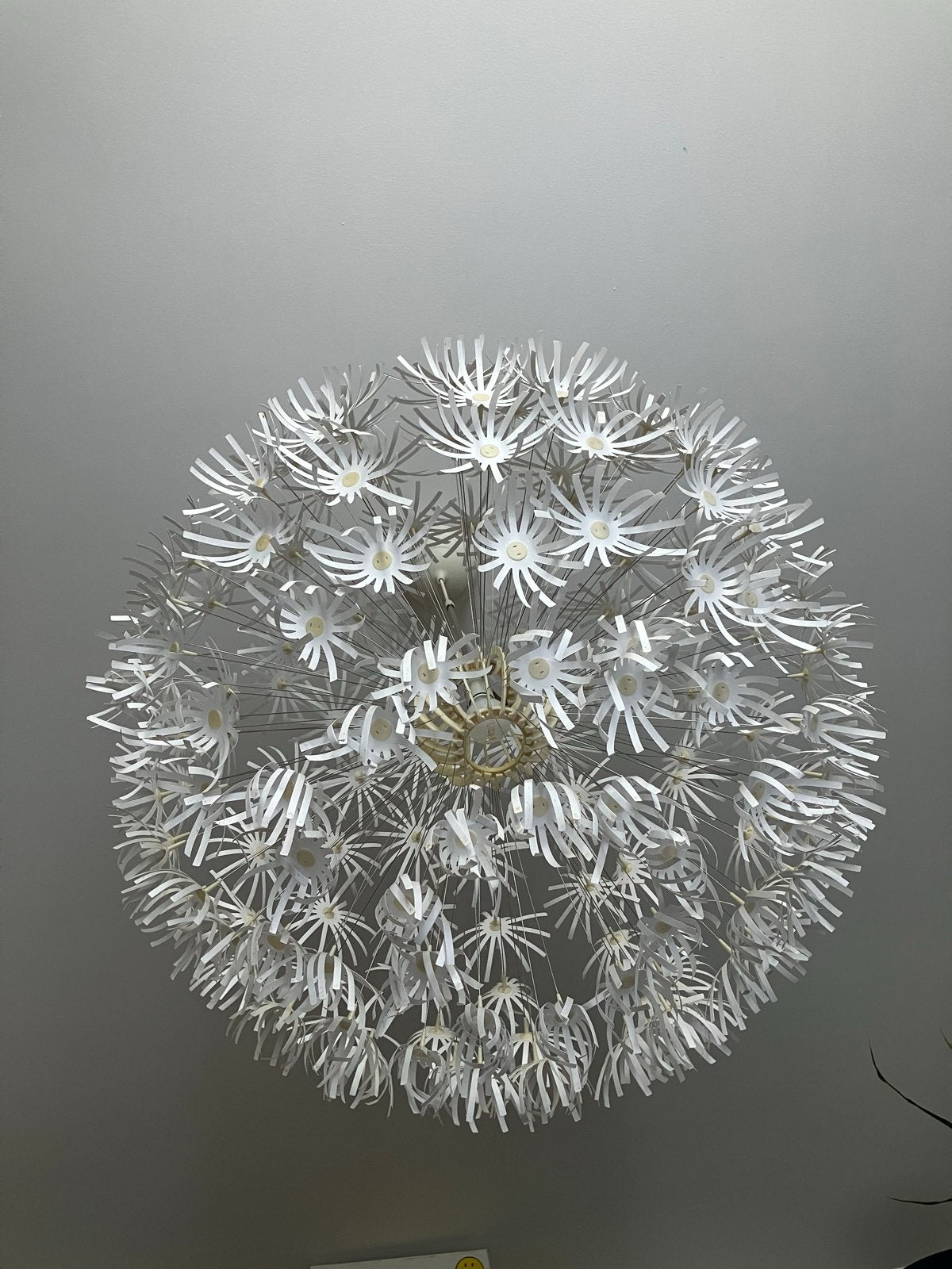 Grote ronde bloemen lamp IKEA - sfeervol patroon, Huis en Inrichting, Lampen | Hanglampen, Ophalen, Gebruikt, Overige materialen