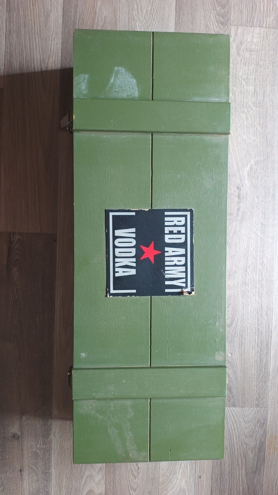 Red Army vodka ak47 fles decoratie giftset, Verzamelen, Ophalen, Overige typen
