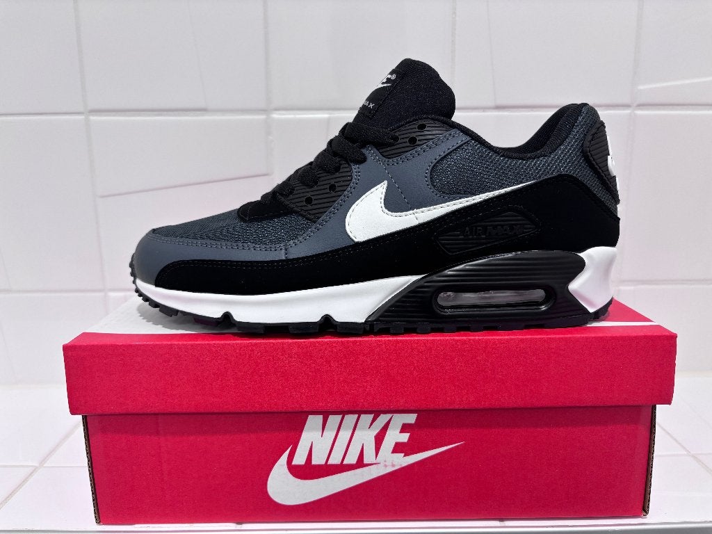 Nike air max 90 zwart-wit mt 40, Kleding | Heren, Zwart, Ophalen of Verzenden, Sneakers of Gympen, Nieuw