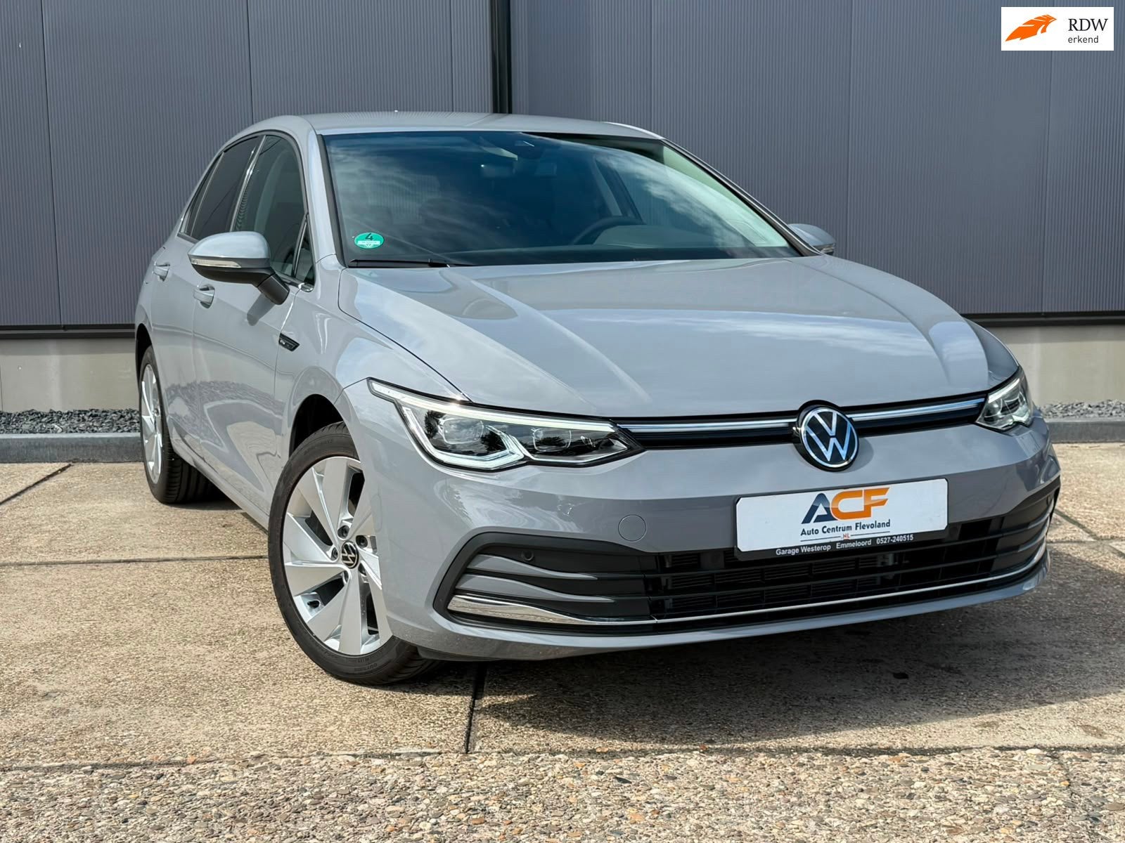 Volkswagen Golf 1.5 TSI Style DSG NARDOGREY camera navigatie, Zwart, Alcantara, 151 pk, Bedrijf