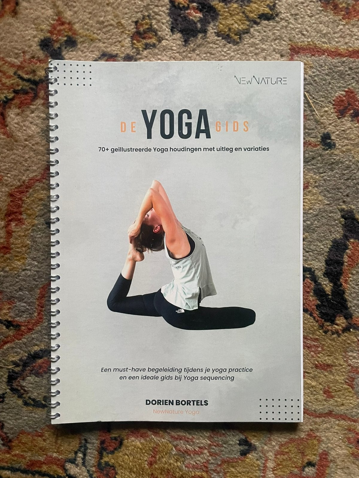Yoga handboek, Ophalen of Verzenden, Zo goed als nieuw, Overige onderwerpen