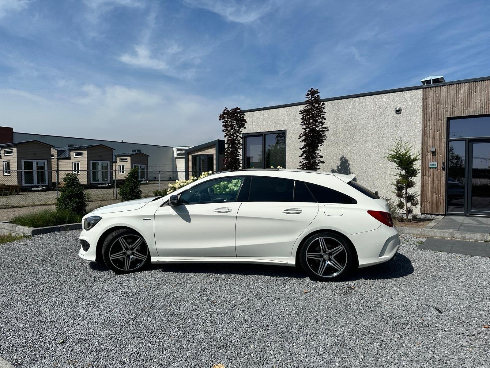 Mercedes CLA 250 4MATIC AMG Line | Pano | Motorschade, Auto's, Mercedes-Benz, Automaat, CLA, 15 km/l, 4 cilinders