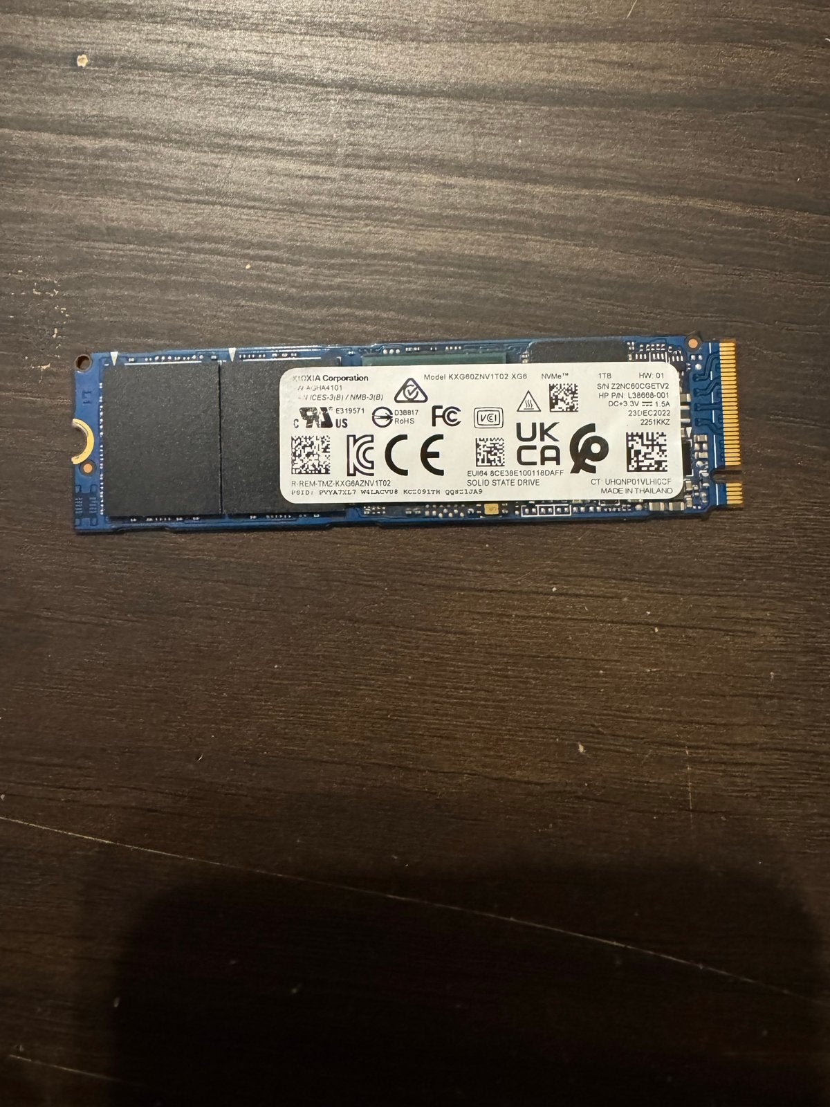 KIOXIA KXG60ZNV1T02 NVMe SSD 1TB - Zo goed als nieuw, Intern, Server, Ophalen of Verzenden, Zo goed als nieuw