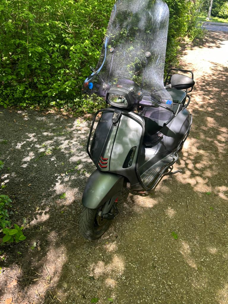 Vespa sprint 2018, Fietsen en Brommers, Scooters | Vespa, Gebruikt, Overige modellen, Maximaal 45 km/u, Ophalen of Verzenden