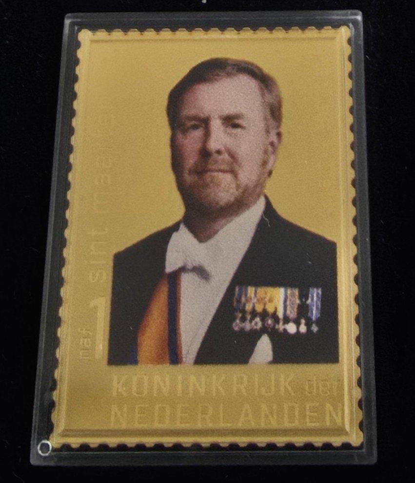 Gouden postzegel Koning Willem-Alexander (Sint Maarten), Postzegels en Munten, Postzegels | Nederland, Ophalen of Verzenden, Na 1940