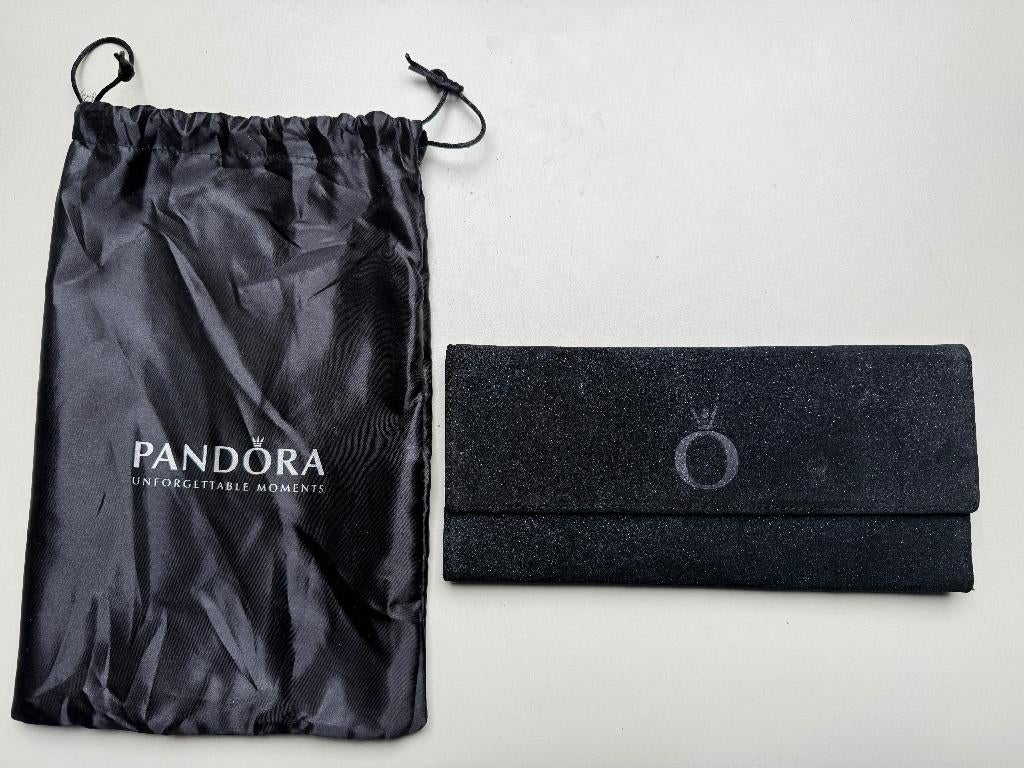 Pandora clutch.(Nieuw), Sieraden, Tassen en Uiterlijk, Tassen | Damestassen, Ophalen of Verzenden, Nieuw, Zwart, Avondtasje