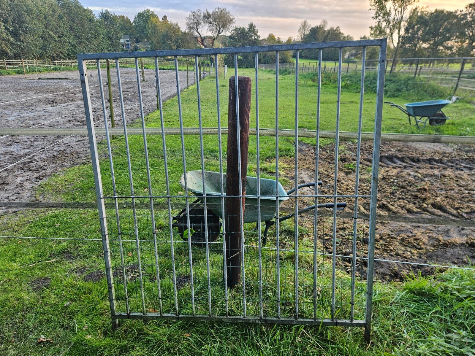 Gegalvaniseerde Buitenkennel, Dieren en Toebehoren, Hondenhokken, Ophalen, 110 cm of meer, 100 cm of meer