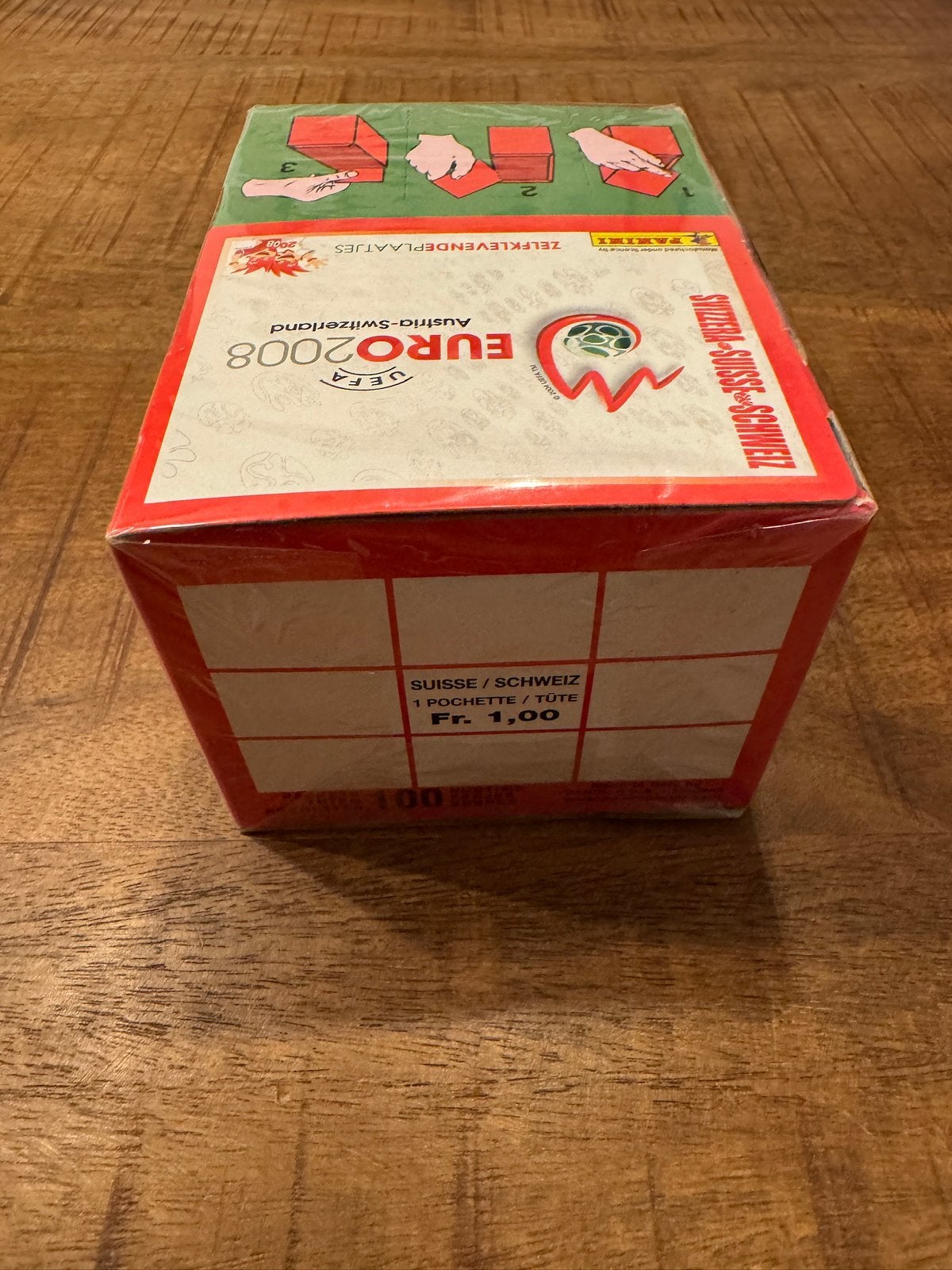 Panini Euro 2008 Zwitserse editie sealed box 100 pakjes, Ophalen of Verzenden, Nieuw, Buitenlandse clubs, Poster, Plaatje of Sticker