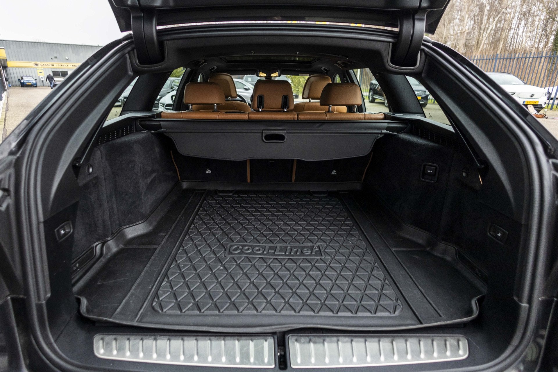 Foto 14 van BMW 5 Serie Touring 520i High Executive luxery